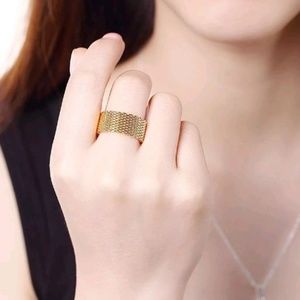 NEW Gold Mesh Weave Band Ring | Size 7-8
